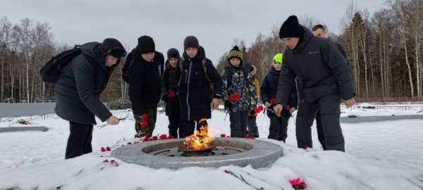 © Первая военно-историческая дивизия имени Пионеров-Героев